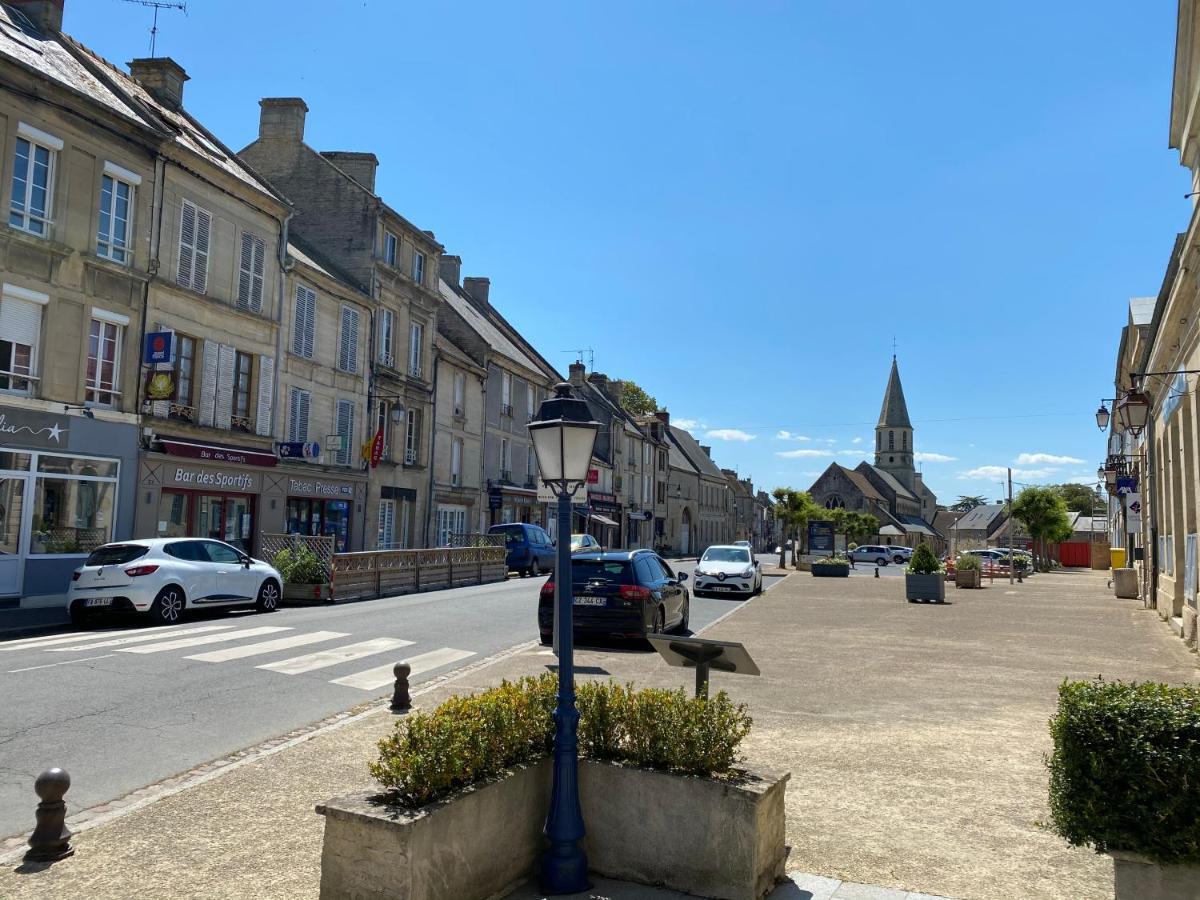La Lumineuz Au Coeur Des Plages Du Debarquement Creully sur Seulles エクステリア 写真